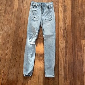 AE Light Wash Ripped Curvy Super high-rise Jegging